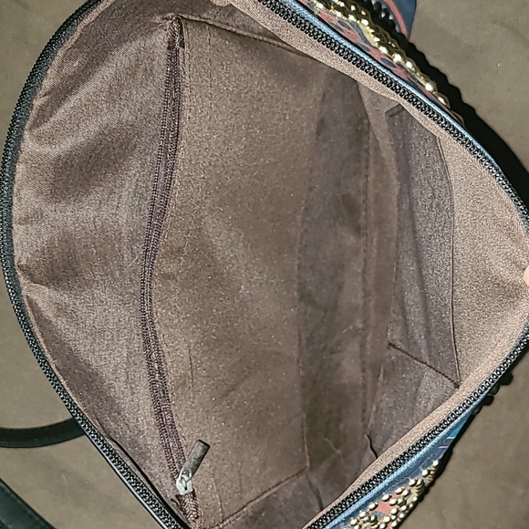 Superhero Crossbody / Clutch - Picture 3 of 4